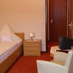 Πανσιόν Cafe-pension Waldesruh 3*