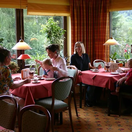 Cafe-pension Waldesruh فيلنغن
