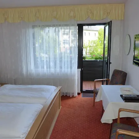 Cafe-pension Waldesruh فيلنغن